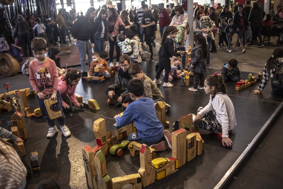 435817 | Vacaciones de Invierno en Isla de los Inventos - Sec. de Cultura y Educación (Guillermo Turin Bootello)