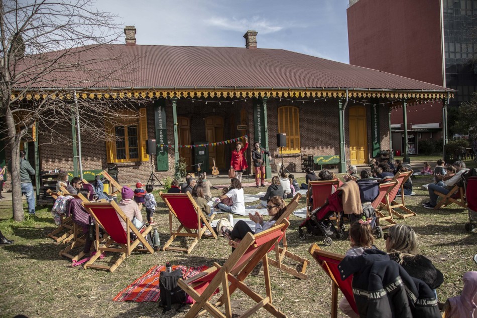 436609 | Binomio Fantástico en Estación Embarcaderos - Sec. de Cultura y Educación (Guillermo Turin Bootello)