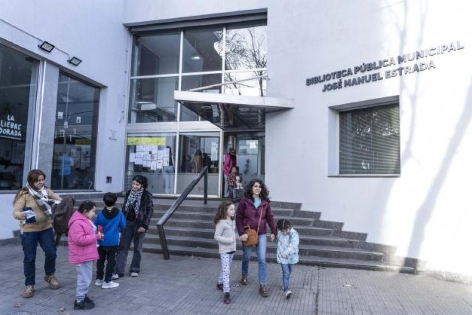 447709 | La Biblioteca Estrada cumple 60 años - Silvina La Calamita