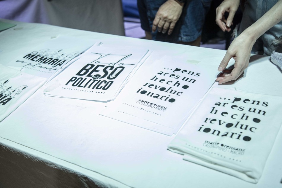 457124 | Stand argentino en Colectividades - Sec. de Cultura y Educación (Guillermo Turin Bootello)