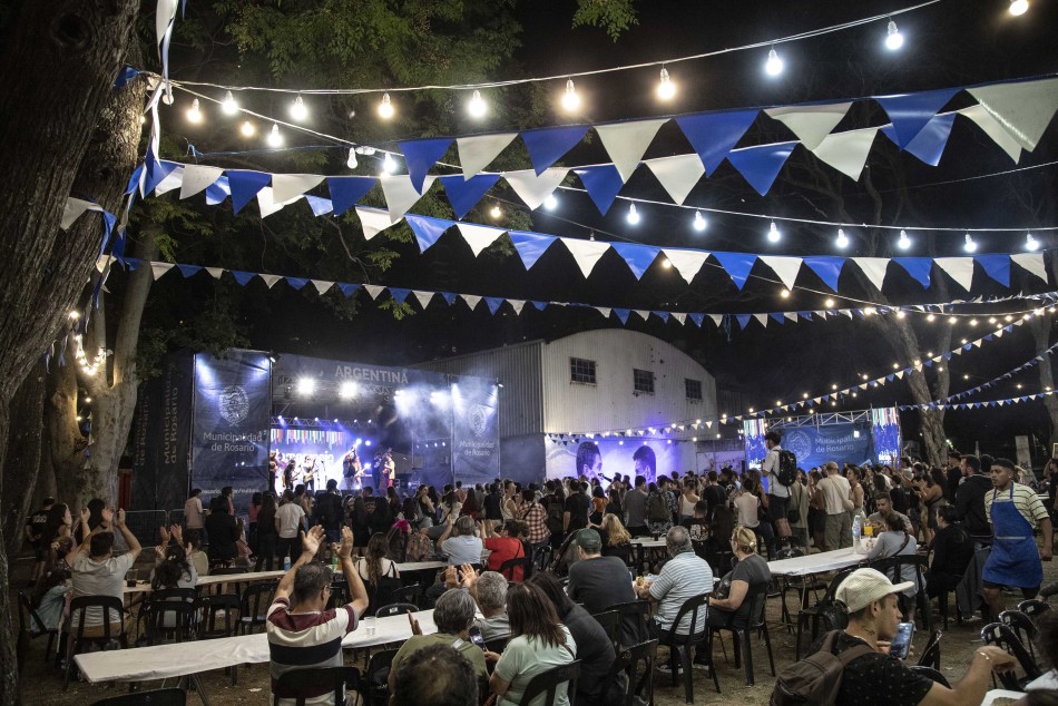 457140 | Stand argentino en Colectividades - Sec. de Cultura y Educación (Guillermo Turin Bootello)