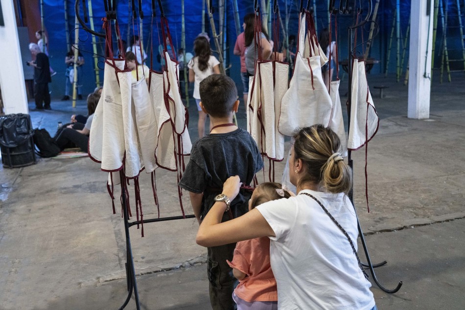 458187 | La Isla de los Inventos -  Silvina La Calamita