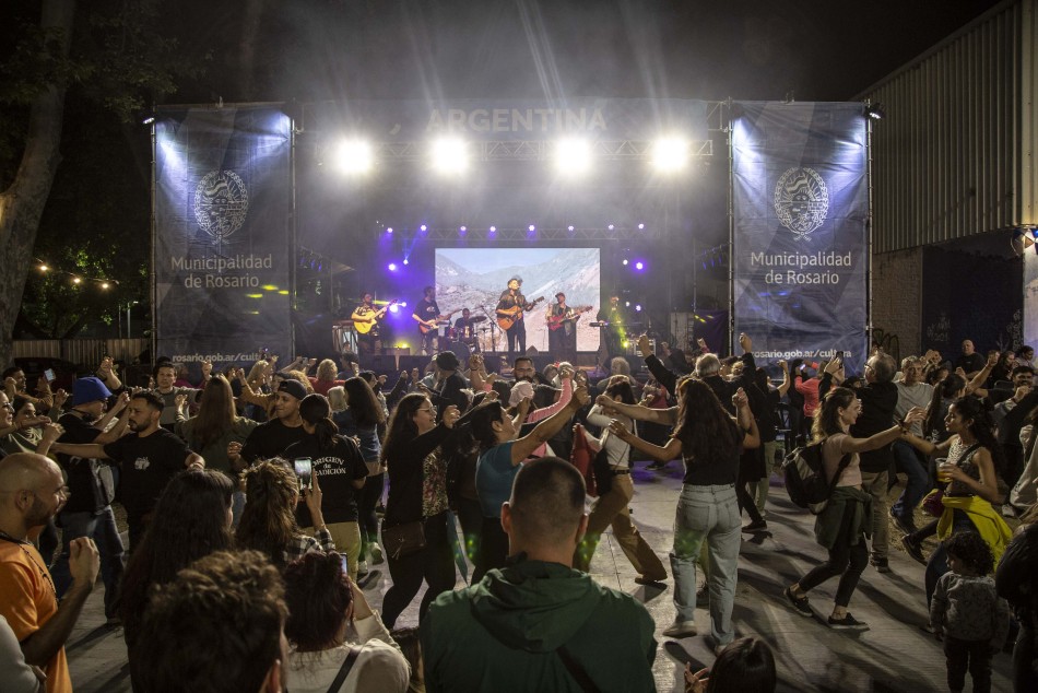 458529 | Stand Argentino en Colectividades - Sec. de Cultura y Educación (Guillermo Turin Bootello)
