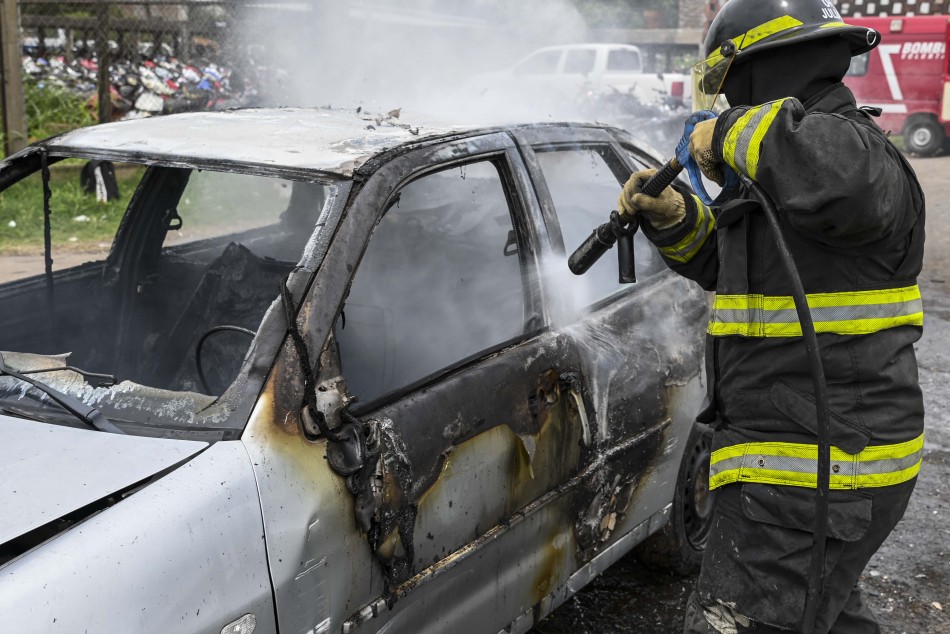 462453 | Simulacro de rescate de bomberos en el corralón municipal - Subsecretaría de Comunicación Social (Silvio Moriconi)