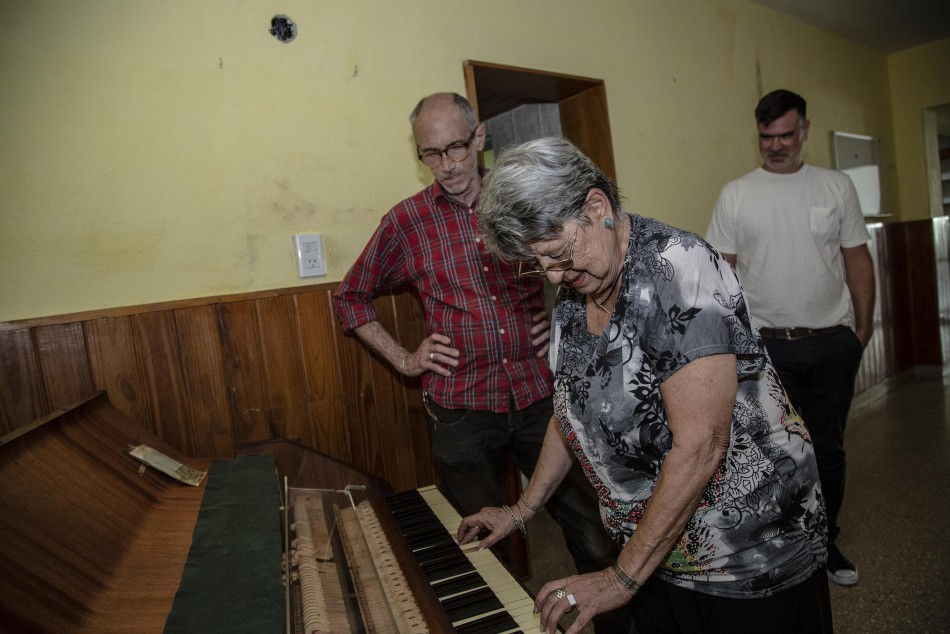 464843 | Donación Piano en Centro Castenetto - Sec. de Cultura y Educación (Guillermo Turin Bootello)