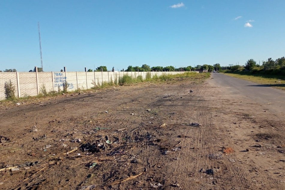 469427 | Se erradicó un punto crónico de arrojo de residuos en barrio Los Gráficos - Secretaría de Ambiente y Espacio Público