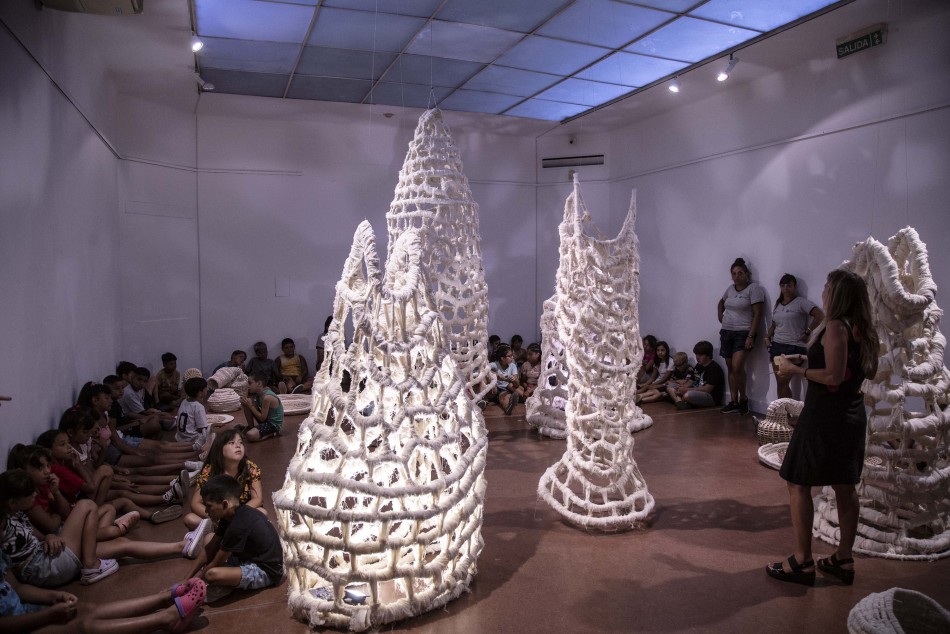 470707 | Una noche con Museo Castagnino + Jardín explorado + Jardín de los Niños - Sec. de Cultura y Educación (Guillermo Turin Bootello)