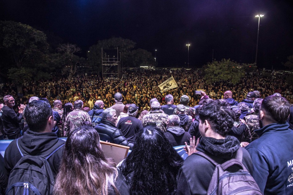 482239 | Vigilia por Malvinas en Parque Nacional a la Bandera - Sec. de Cultura y Educación (Guillermo Turin Bootello)