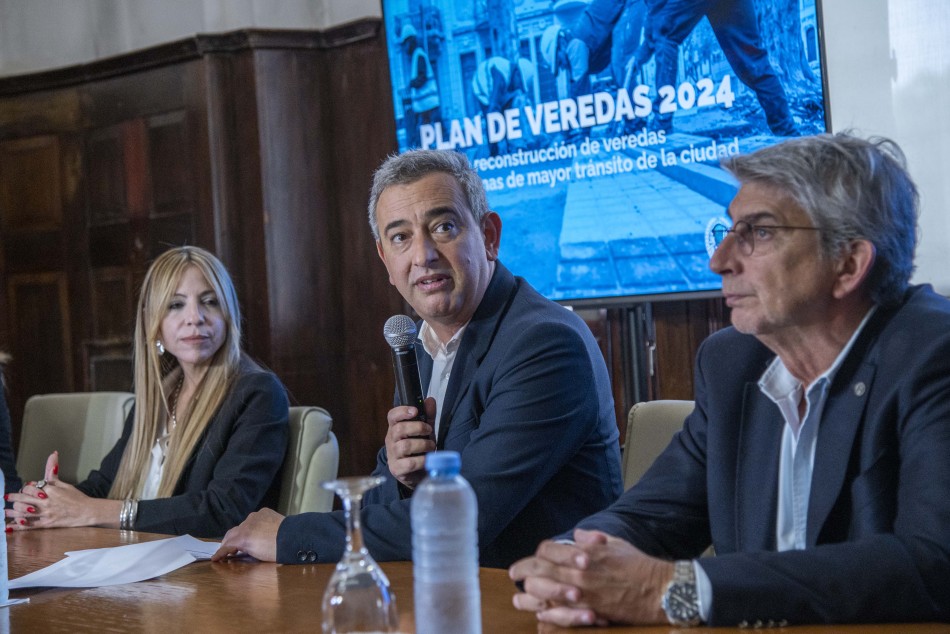 483835 | Presentación Plan de Veredas - Subsecretaría de Comunicación Social (Silvio Moriconi)