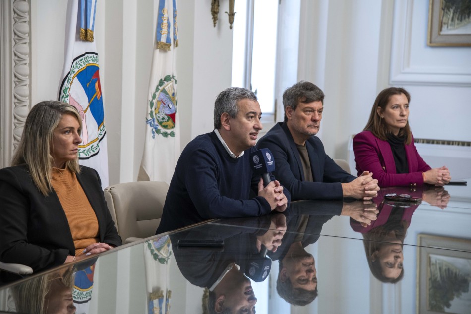 494704 | Reglamentación aplicaciones de taxis - Subsecretaría de Comunicación Social (Silvio Moriconi)