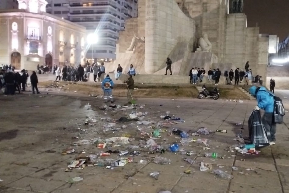 505800 | Operativo de limpieza tras los festejos por la obtención de la Copa América 2024 - Municipalidad de Rosario