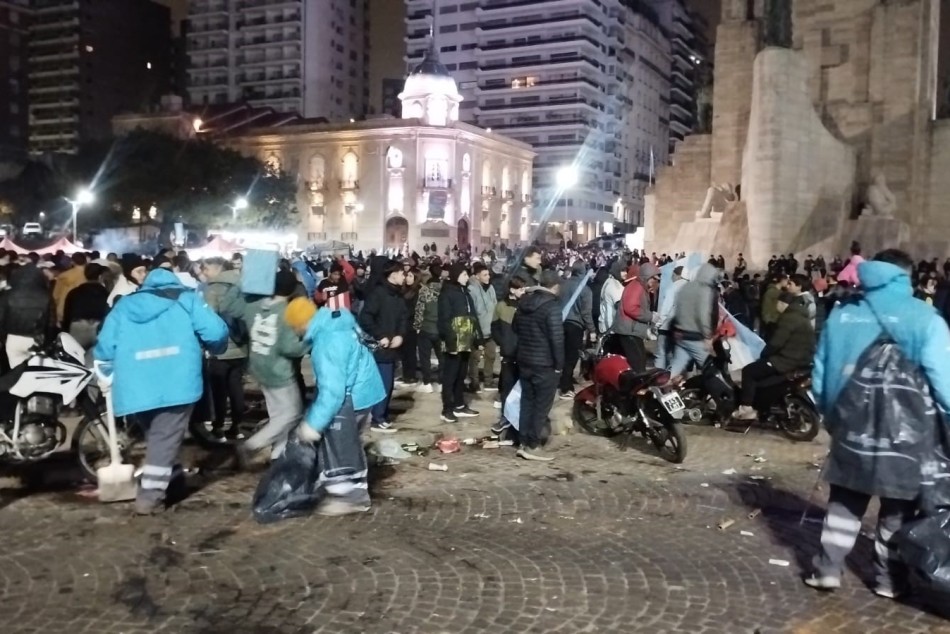 505797 | Operativo de limpieza tras los festejos por la obtención de la Copa América 2024 - Municipalidad de Rosario