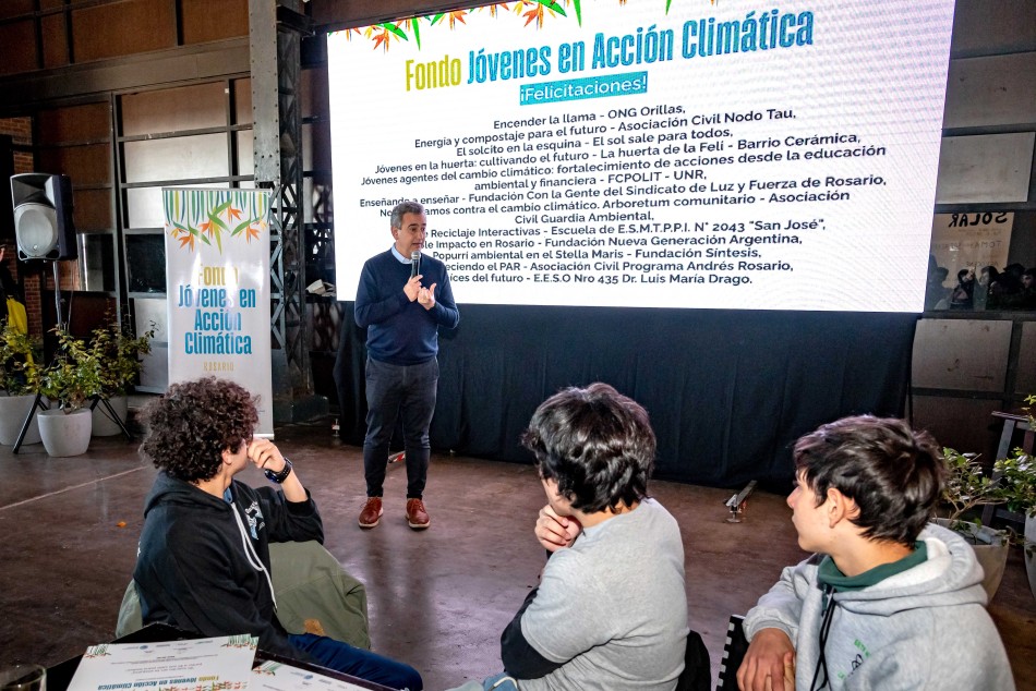 508869 | Entrega de premios a jóvenes ganadores del Fondo Accion Climatica Bloomberg - Subsecretaría de Comunicación Social (Marcelo Beltrame)