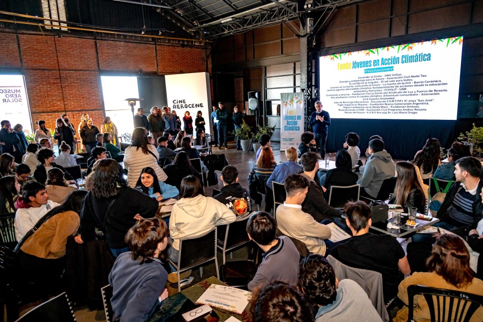 508871 | Entrega de premios a jóvenes ganadores del Fondo Accion Climatica Bloomberg - Subsecretaría de Comunicación Social (Marcelo Beltrame)