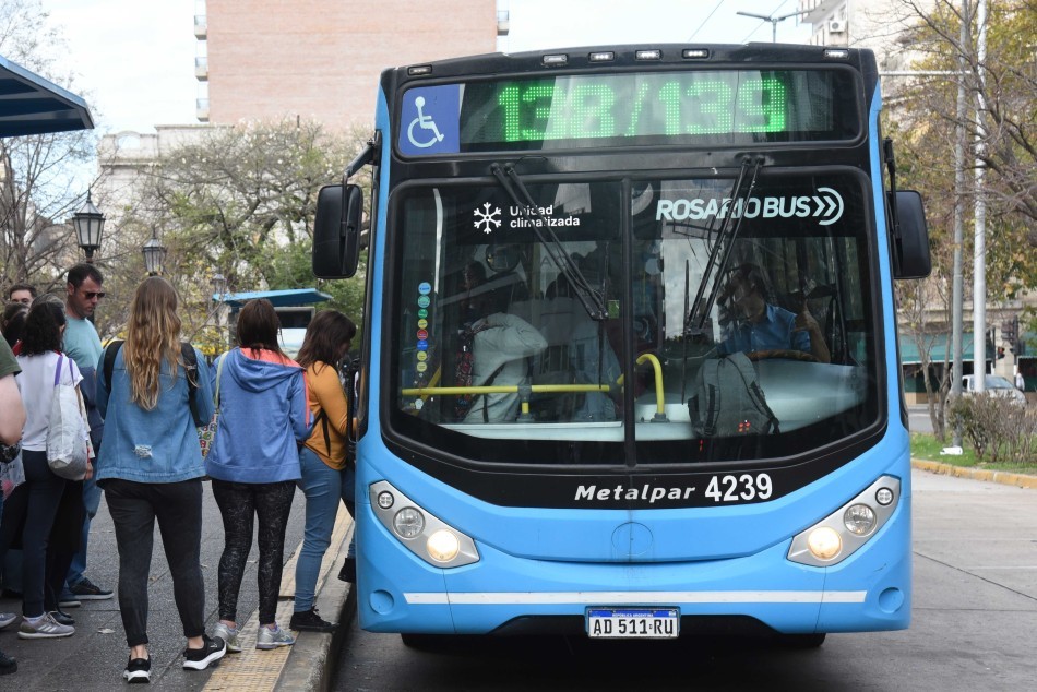 521308 | Colectividades: la Municipalidad organizó un esquema especial para facilitar el acceso al predio - Municipalidad de Rosario
