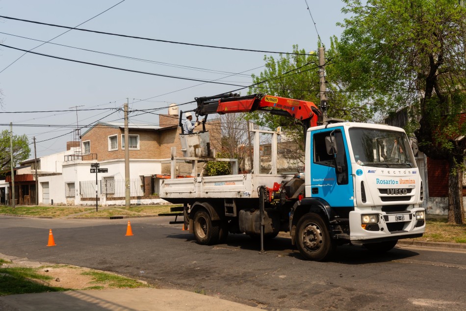 527671 | El municipio avanza con el recambio de luminarias en barrio Belgrano - Secretaría de Ambiente y Espacio Público (Juan Pablo Allegue)