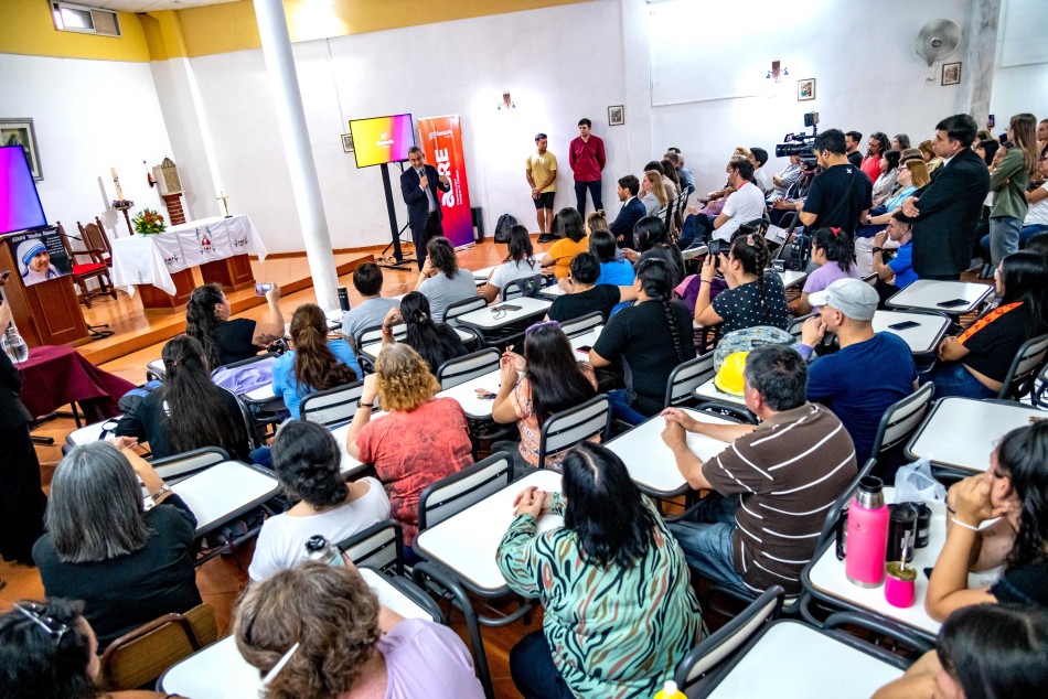 531855 | Firma Convenio Abre Puente Negro - Subsecretaría de Comunicación Social (Marcelo Beltrame))