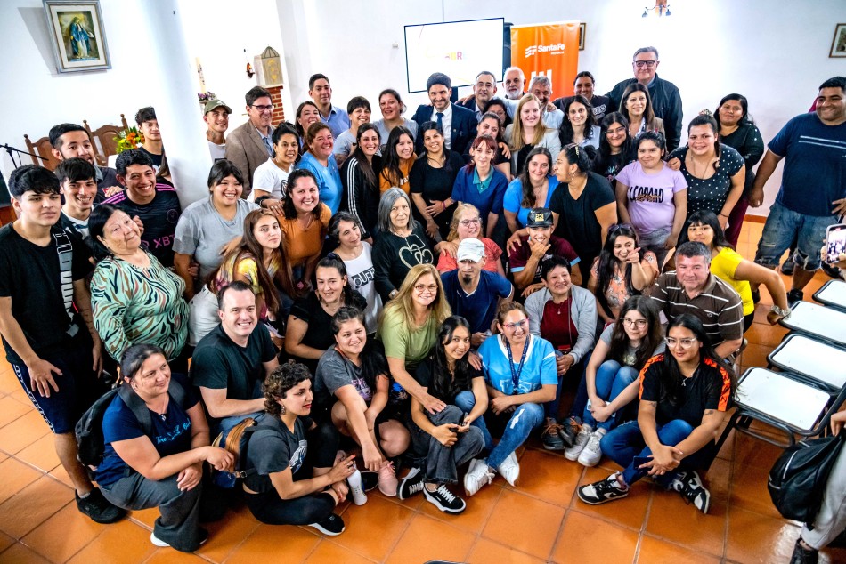 531860 | Firma Convenio Abre Puente Negro - Subsecretaría de Comunicación Social (Marcelo Beltrame))