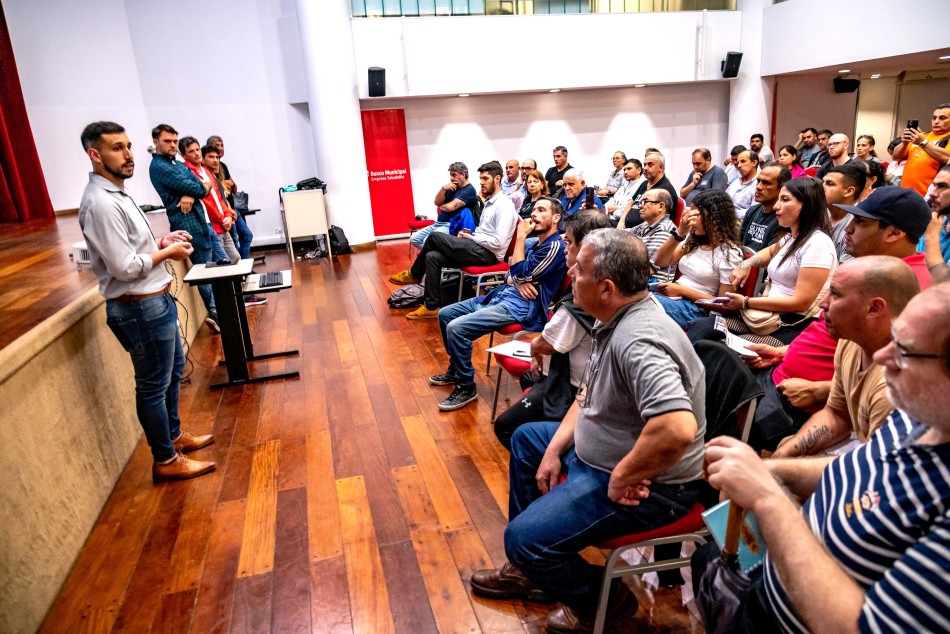 533048 | Capacitación colectividades - Subsecretaría de Comunicación Social (Marcelo Beltrame)