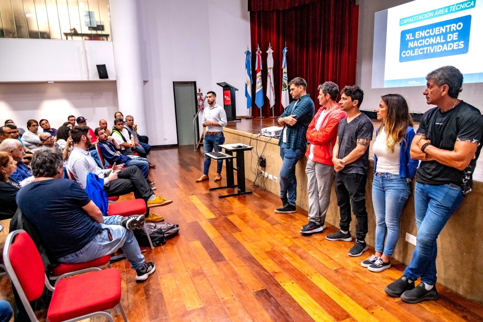 533049 | Capacitación colectividades - Subsecretaría de Comunicación Social (Marcelo Beltrame)