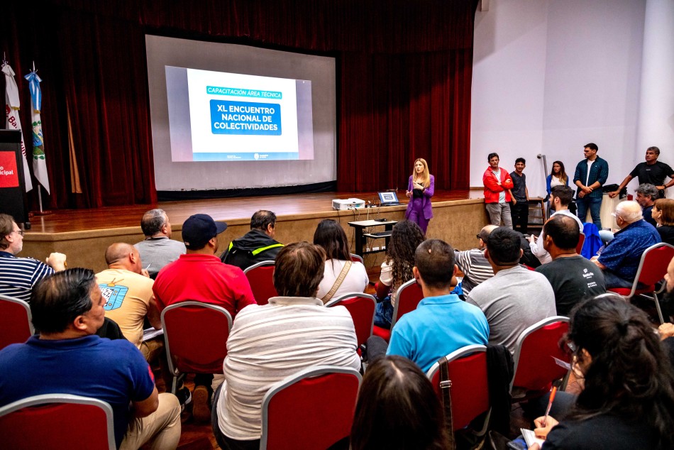 533045 | Capacitación colectividades - Subsecretaría de Comunicación Social (Marcelo Beltrame)