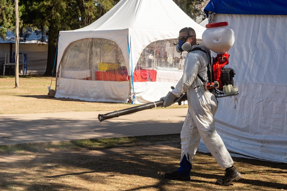 536537 | Operativo de fumigación en el Parque Nacional a la Bandera por Colectividades - Secretaría de Ambiente y Espacio Público (Juan Pablo Allegue)