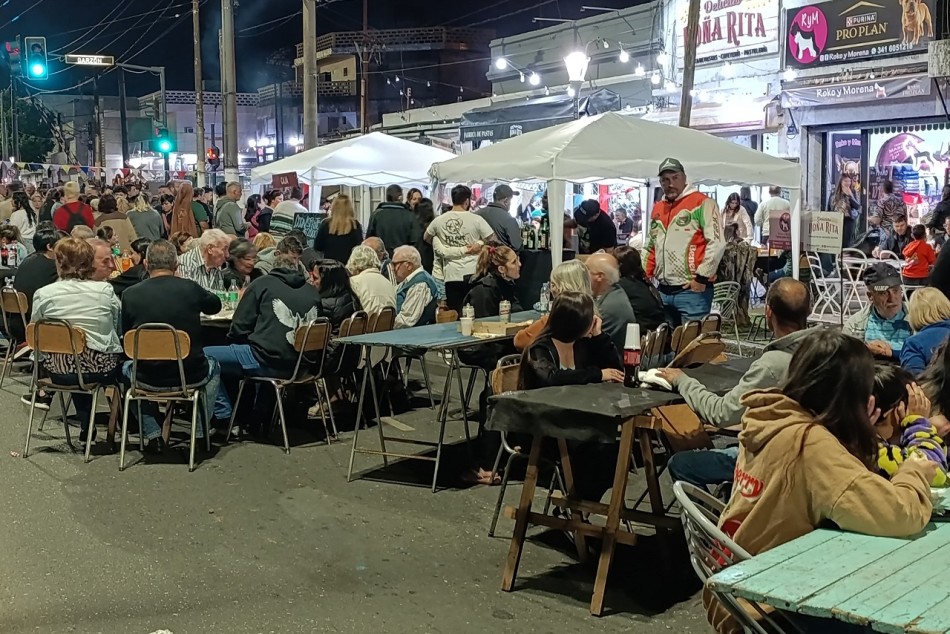 544150 | Noche en mi barrio Belgrano - Municipalidad de Rosario