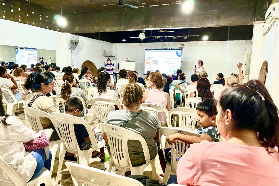 553098 | Rosario Emprende: arrancó la primera edición 2025 en todos los distritos de Rosario - Secretaría de Desarrollo Humano y Hábitat