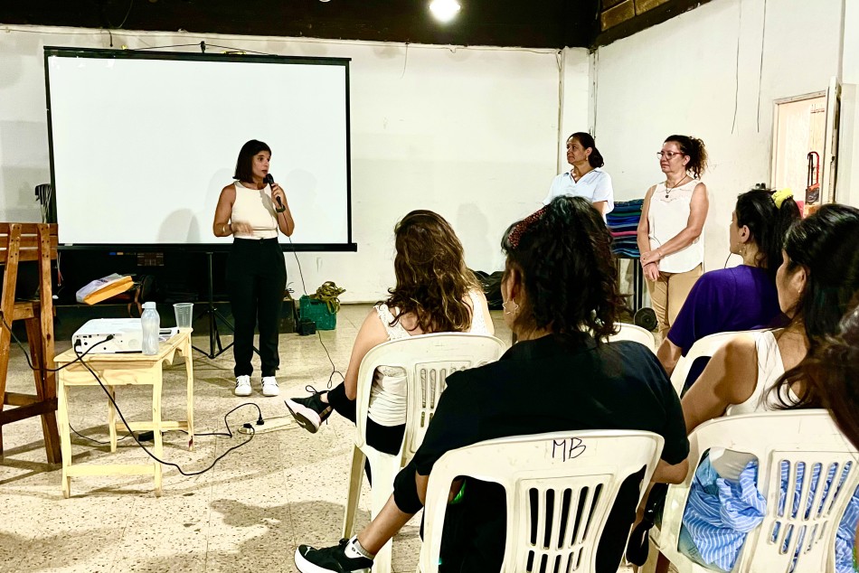 553106 | Rosario Emprende: arrancó la primera edición 2025 en todos los distritos de Rosario - Secretaría de Desarrollo Humano y Hábitat