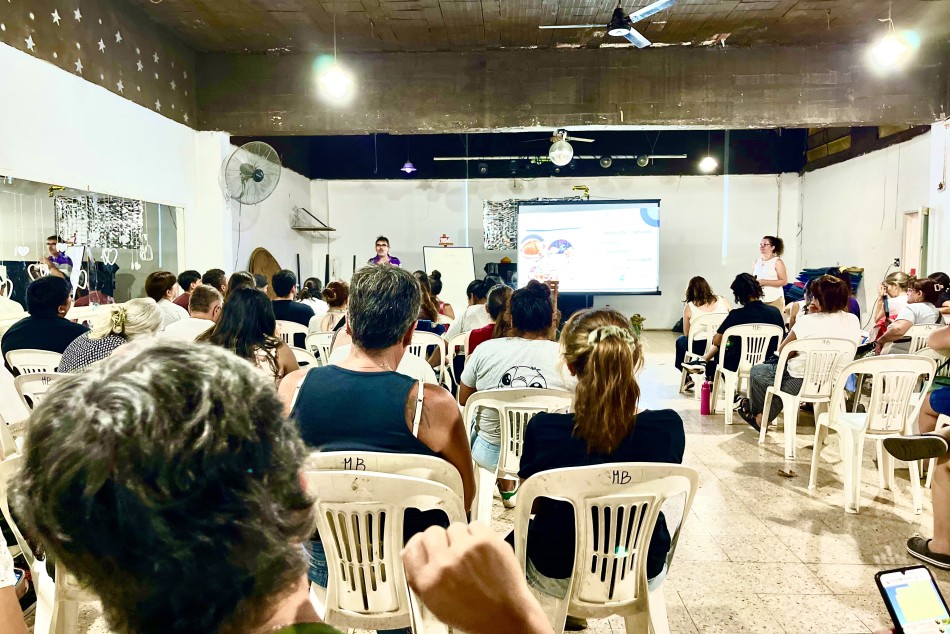 553104 | Rosario Emprende: arrancó la primera edición 2025 en todos los distritos de Rosario - Secretaría de Desarrollo Humano y Hábitat