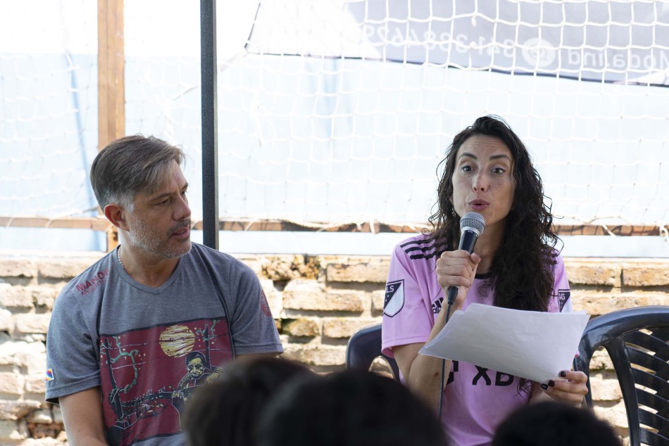 554679 | Lectura de Cuentos Previa al Clásico-Club Riviera  - Silvina La Calamita