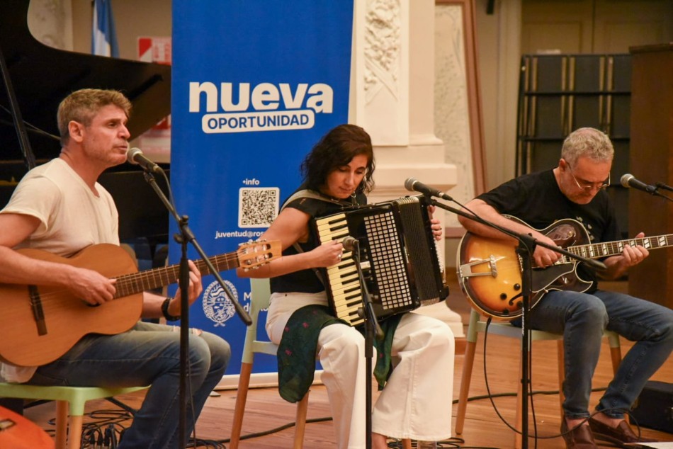558978 | Inauguración muestra fotográfica «SURmergidos» - Municipalidad de Rosario