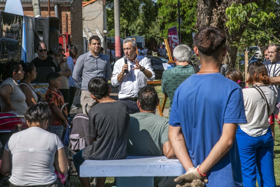 560186 | Presentación de Plazas de Bolsillo - Subsecretaría de Comunicación Social (Silvio Moriconi)