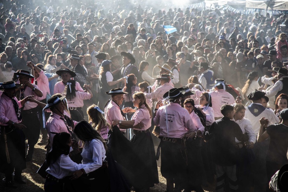 584991 | Día de la Bandera - Guillermo Turin Bootello