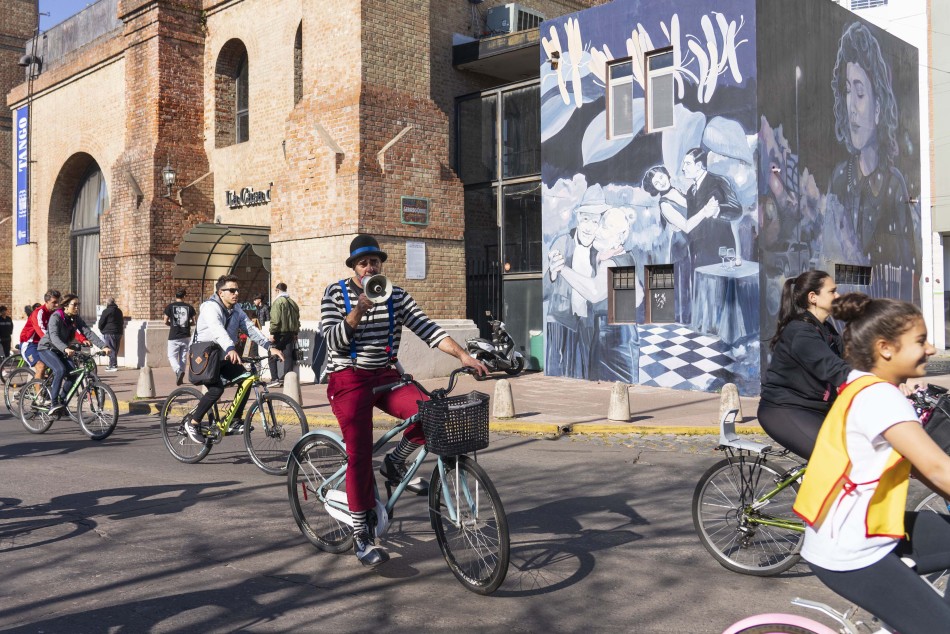 595695 | Bicicleteada - Estación Embarcadero - Sec. Cultura y Educación / Silvina La Calamita