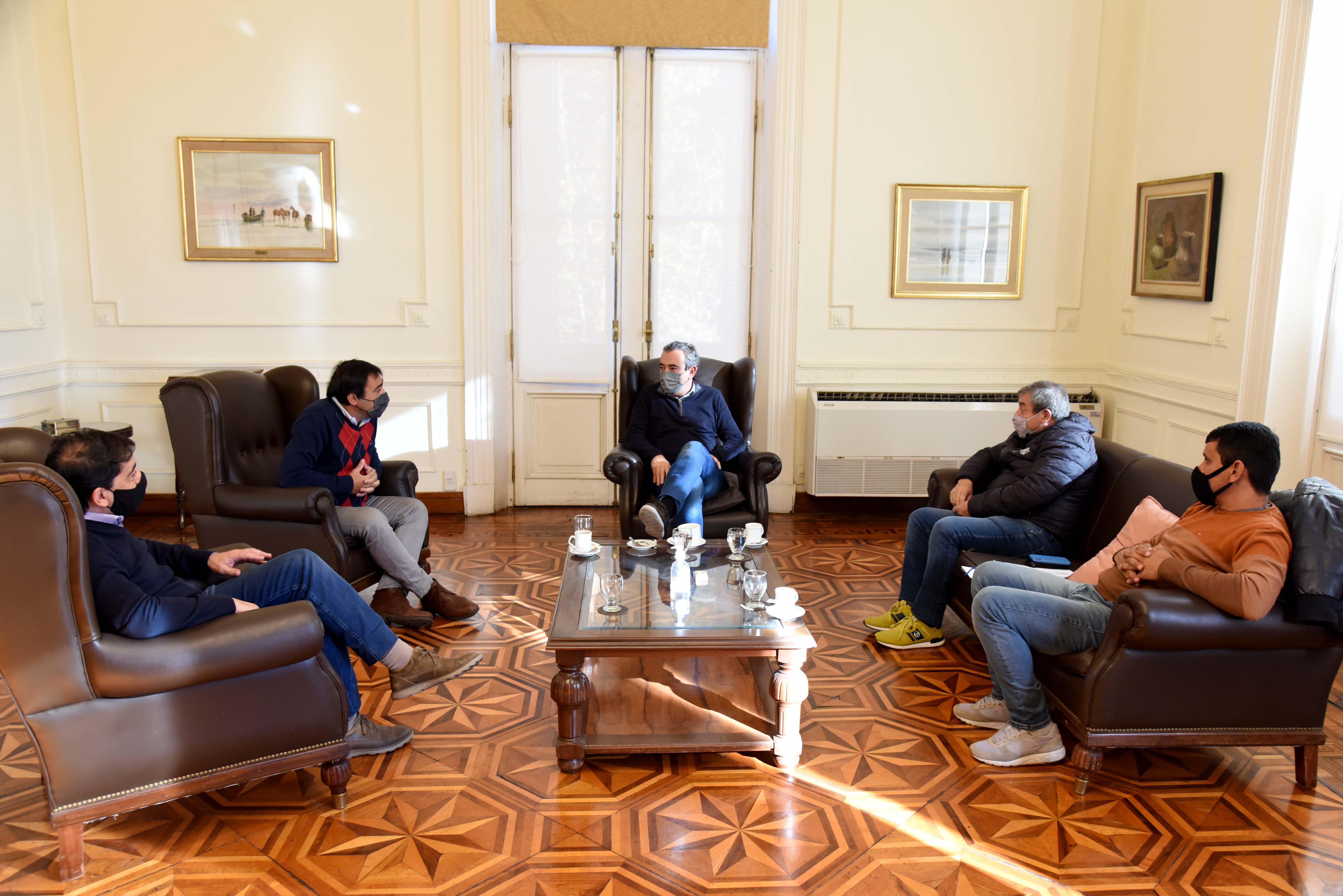 Noticias MR | Autoridades municipales y referentes del gremio de recolección de residuos debatieron sobre la situación actual Noticias MR | Autoridades municipales y referentes del gremio de recolección de residuos debatieron sobre la situación actual