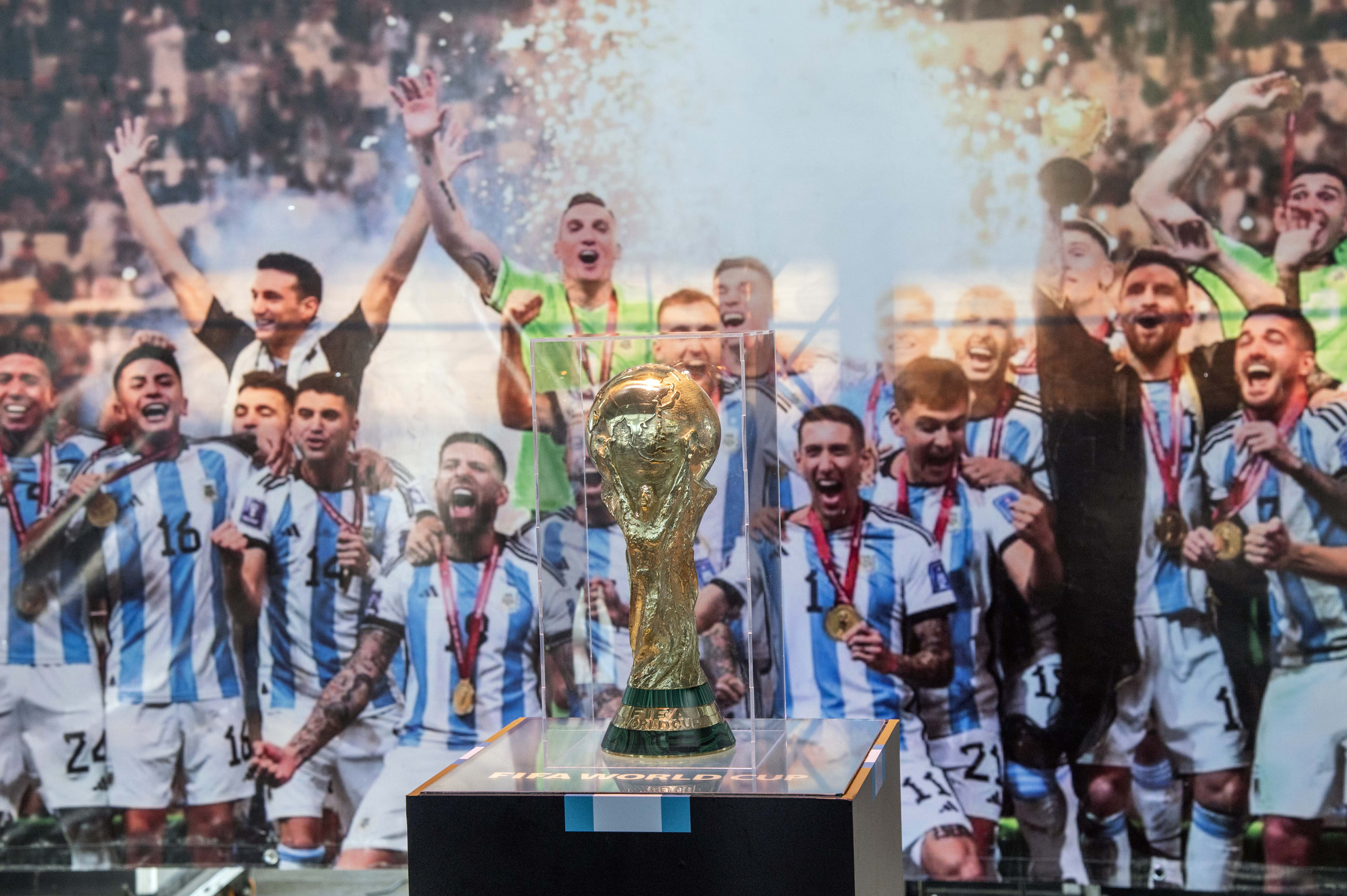 Noticias MR «Eternos laureles» la Copa del Mundo, la Copa América y