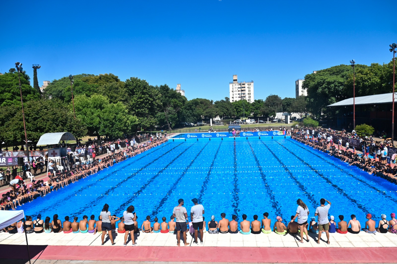 Noticias MR | Muestra Talentos 2026 de natación: más de 600 niñas y niños compartieron destreza y formación deportiva en el agua