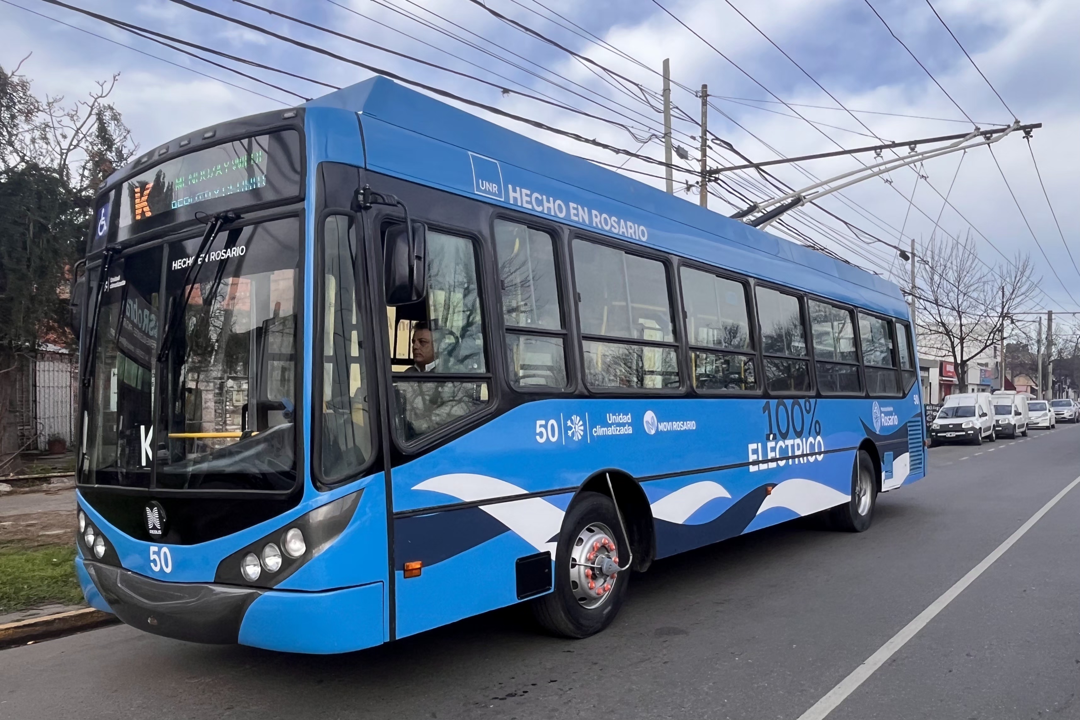 Noticias MR | Se suman dos nuevos troles a la línea K del transporte urbano de pasajeros